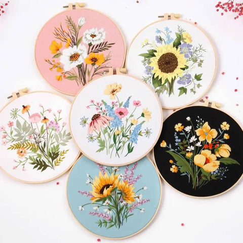 Embroidery Kit For Beginner & Full Kit Floral Embroidery with Needlepoint Hoop